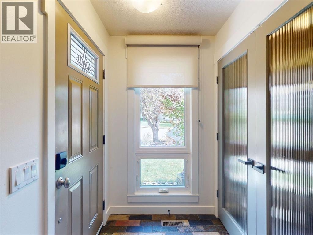 5839 Dalkeith Hill NW — photo 6