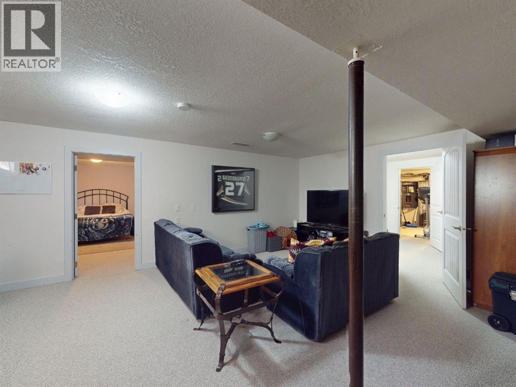 5839 Dalkeith Hill NW — photo 45