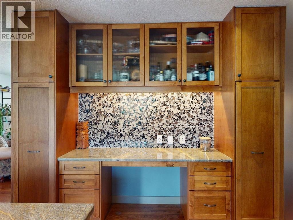 5839 Dalkeith Hill NW — photo 26