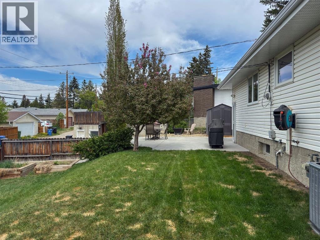 5839 Dalkeith Hill NW — photo 30