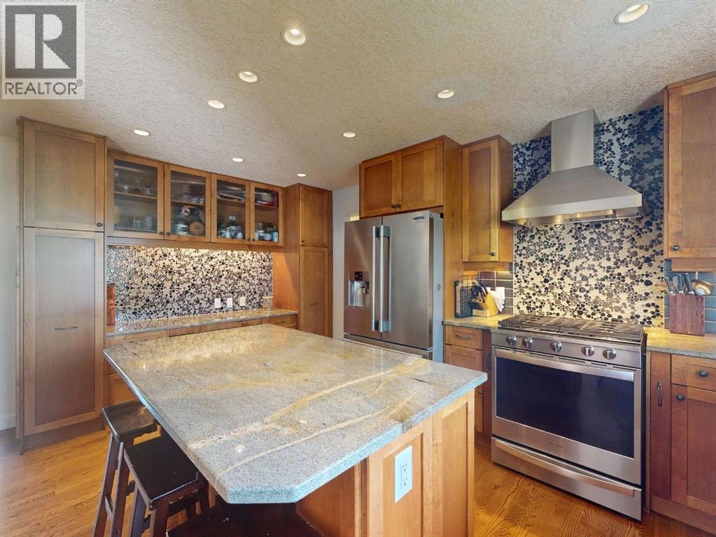5839 Dalkeith Hill NW — photo 25