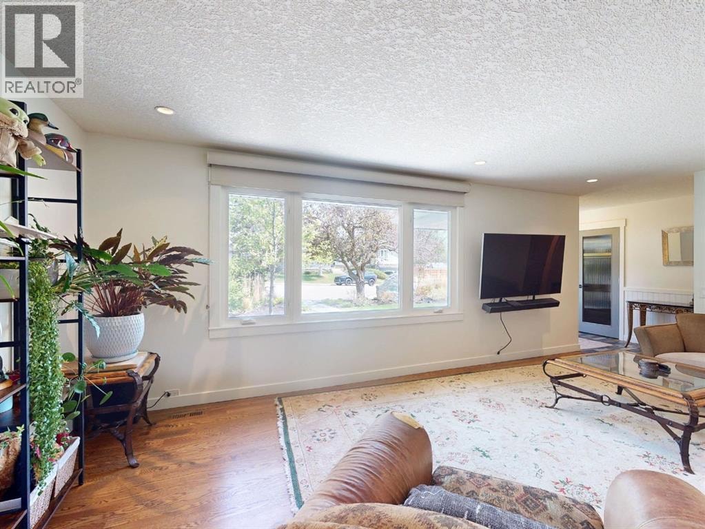5839 Dalkeith Hill NW — photo 20