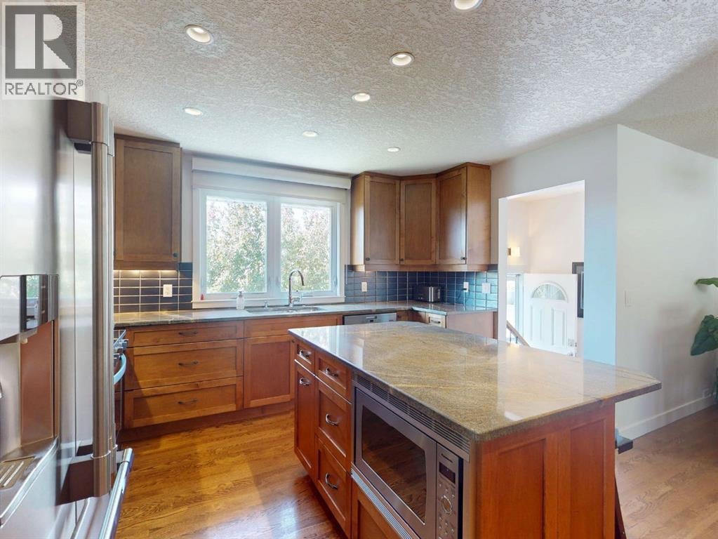 5839 Dalkeith Hill NW — photo 24