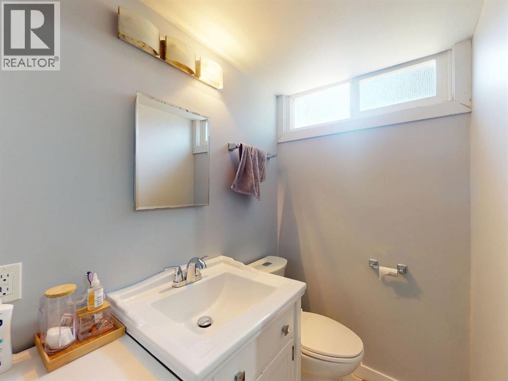 5839 Dalkeith Hill NW — photo 39