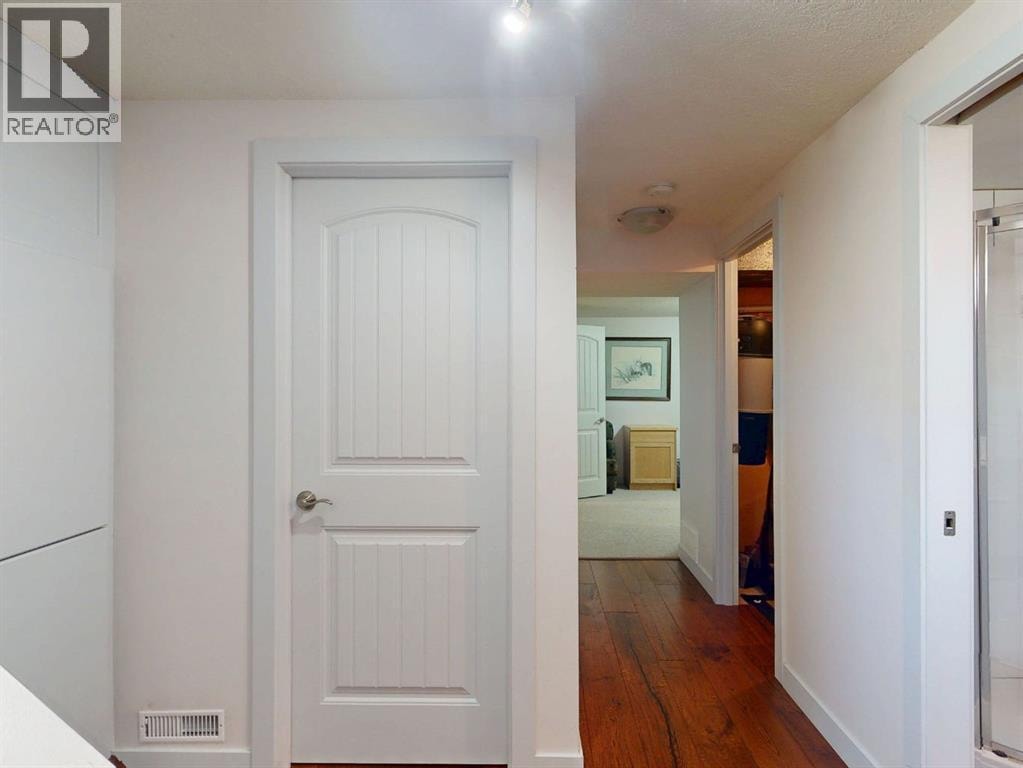 5839 Dalkeith Hill NW — photo 37