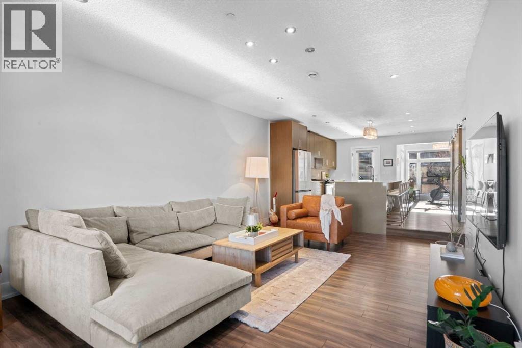 1511 23 Avenue SW — photo 4