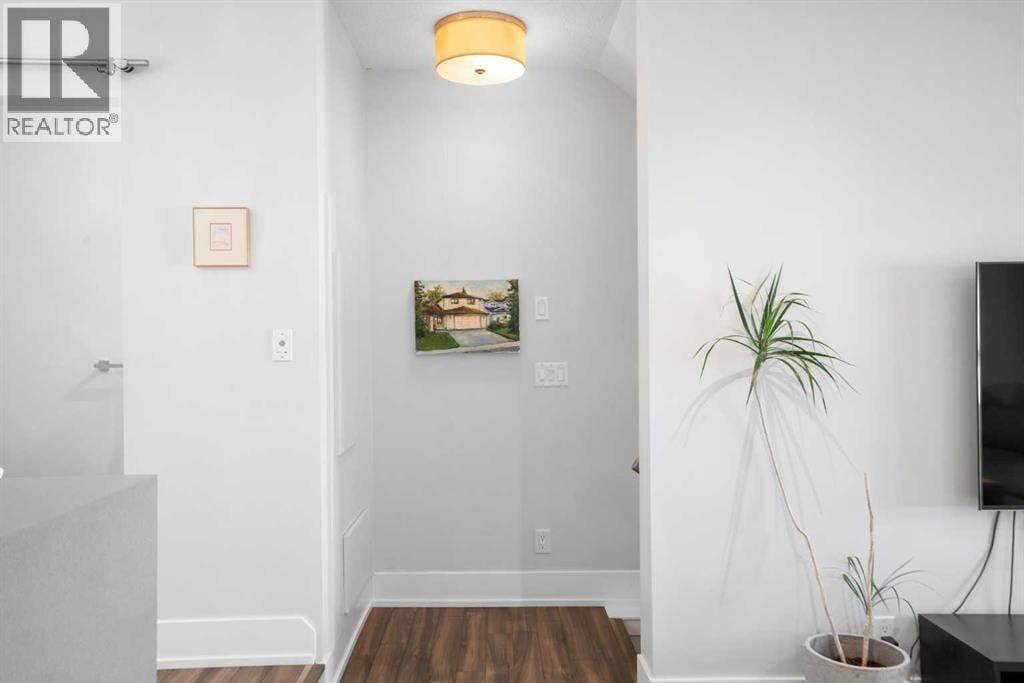 1511 23 Avenue SW — photo 20