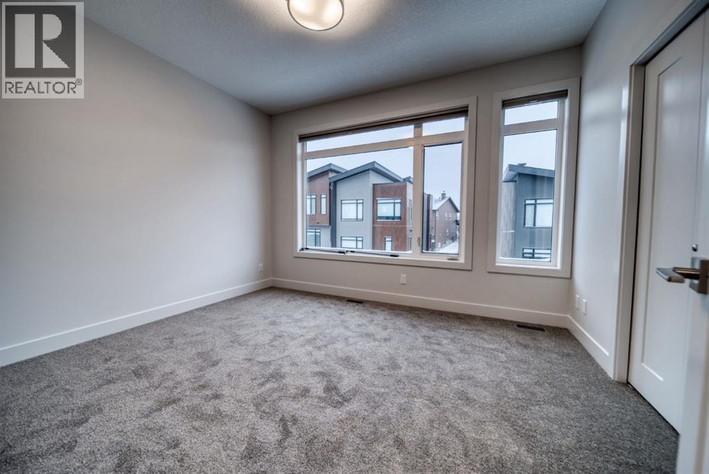 85 Royal Elm Green NW — photo 20