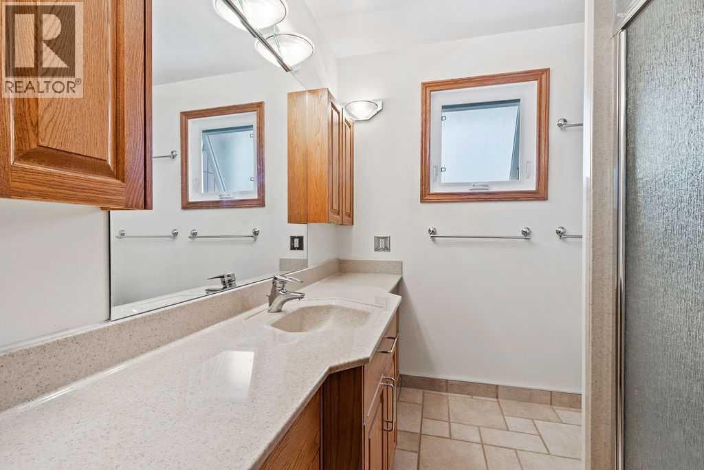 652 Dalmeny Hill NW — photo 13