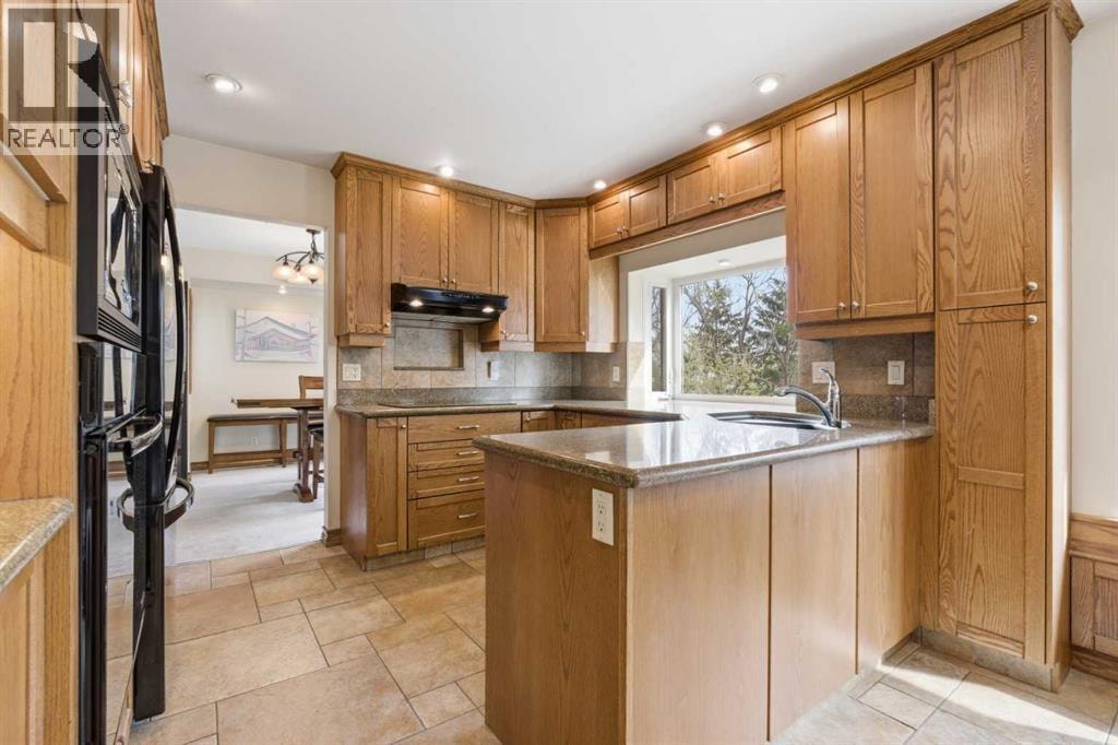 652 Dalmeny Hill NW — photo 6