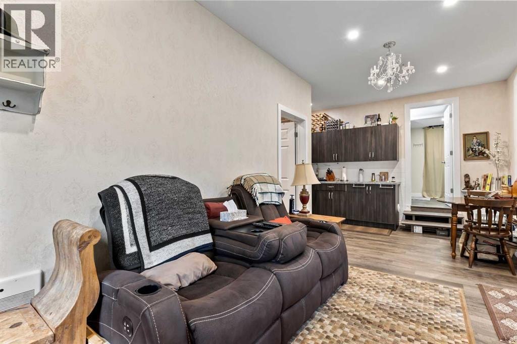 51 Redwood meadows Drive — photo 37