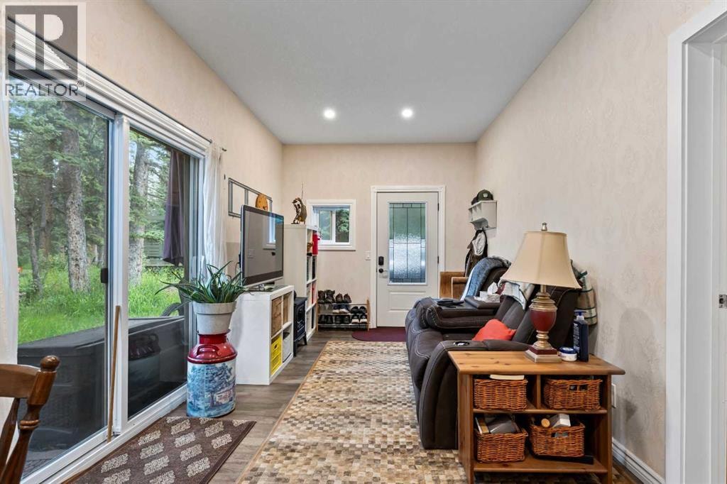 51 Redwood meadows Drive — photo 36