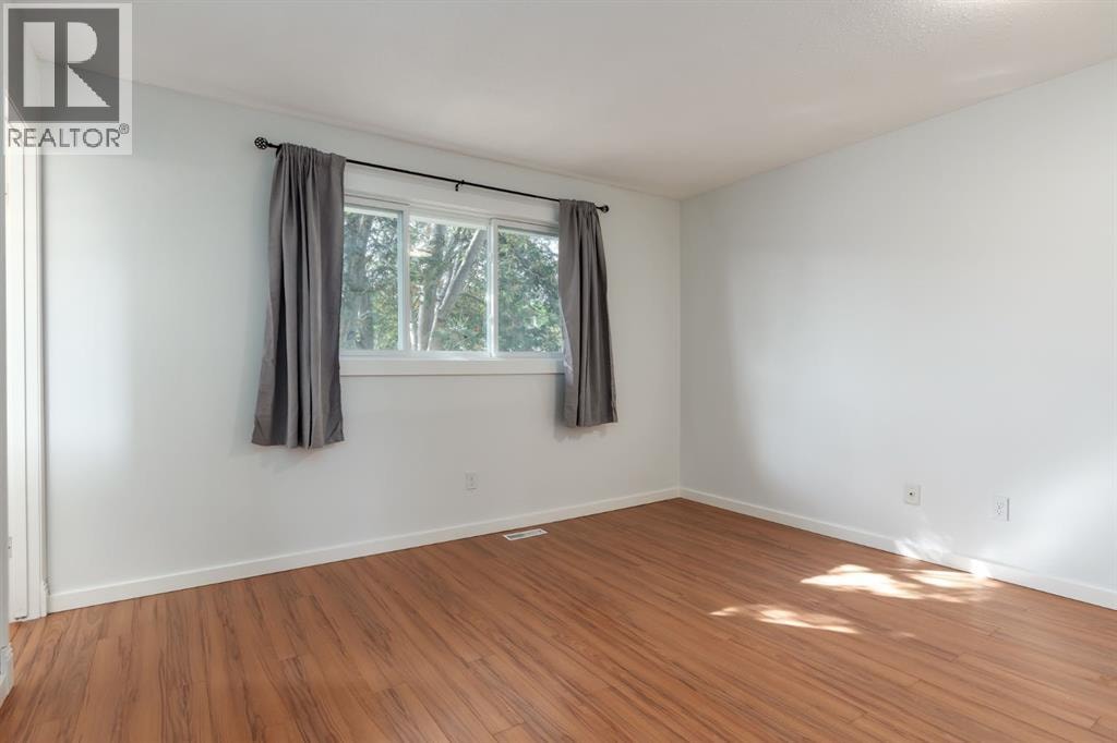 207 Whiteview Bay NE — photo 13