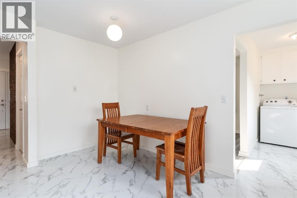 207 Whiteview Bay NE — photo 6
