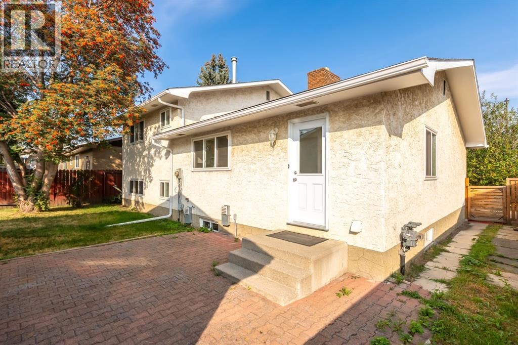 207 Whiteview Bay NE — photo 29