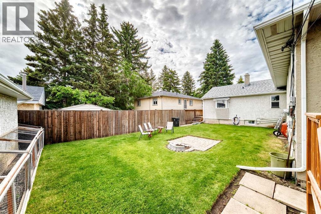 7312 36 Avenue NW — photo 31