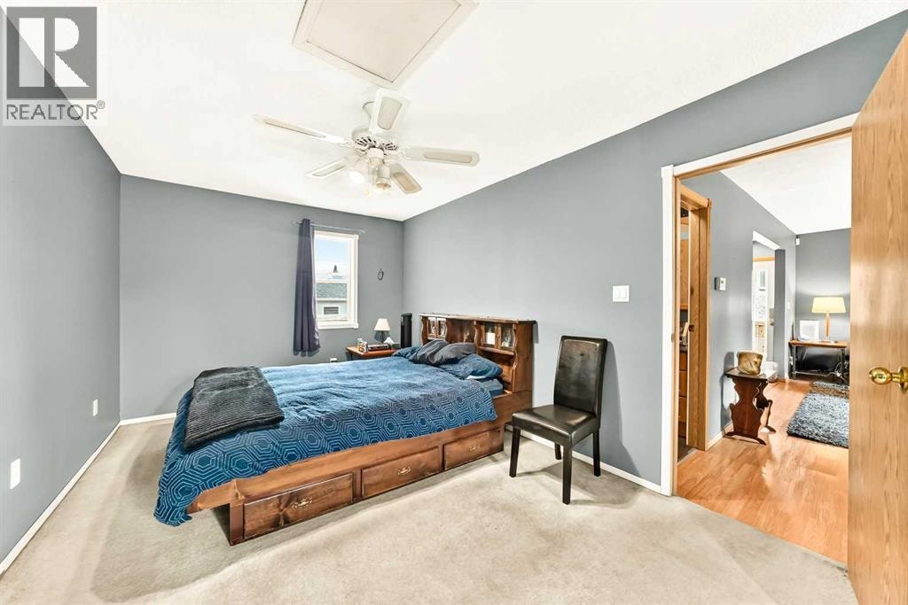 7312 36 Avenue NW — photo 9