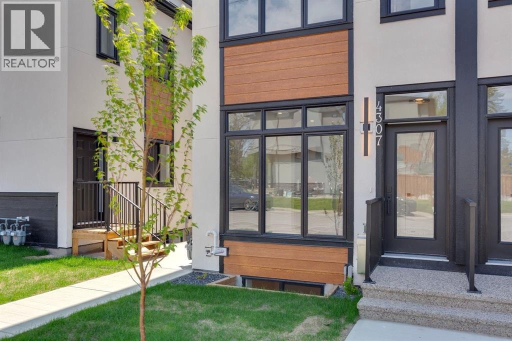 4307 30 Avenue SW — photo 4