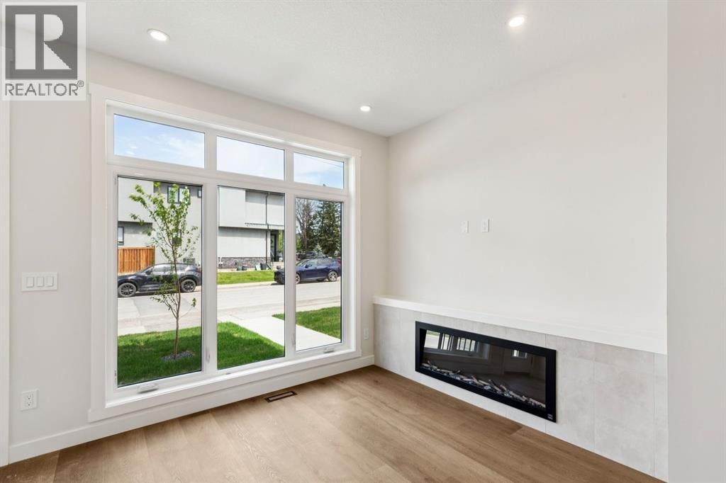 4307 30 Avenue SW — photo 6
