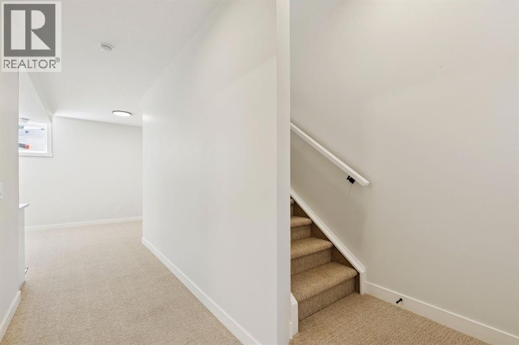 4307 30 Avenue SW — photo 25