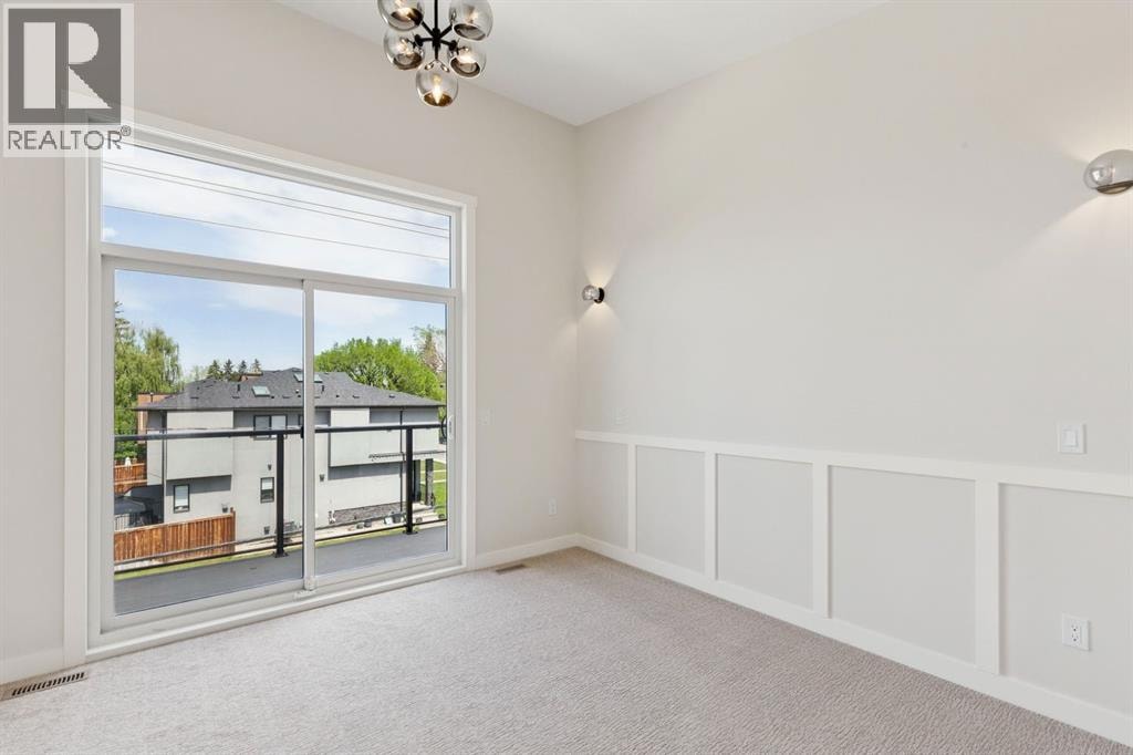4307 30 Avenue SW — photo 19