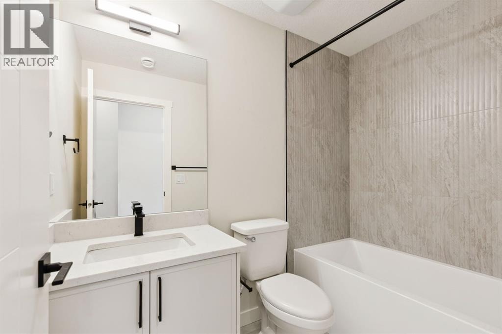 4307 30 Avenue SW — photo 30