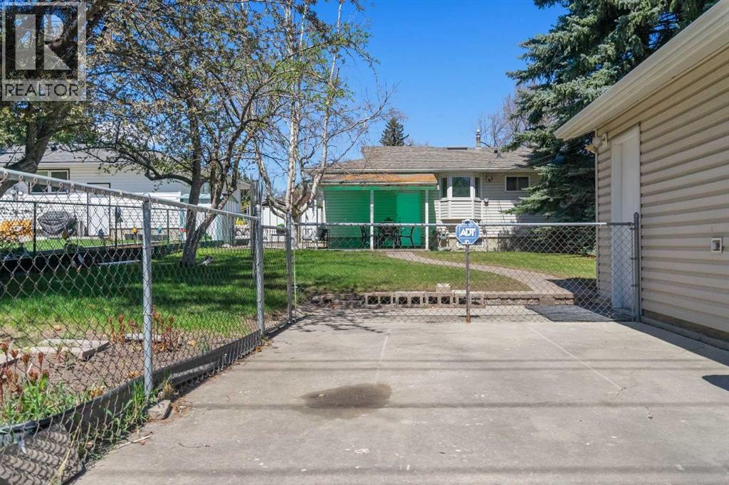 487 Arlington Drive SE — photo 43