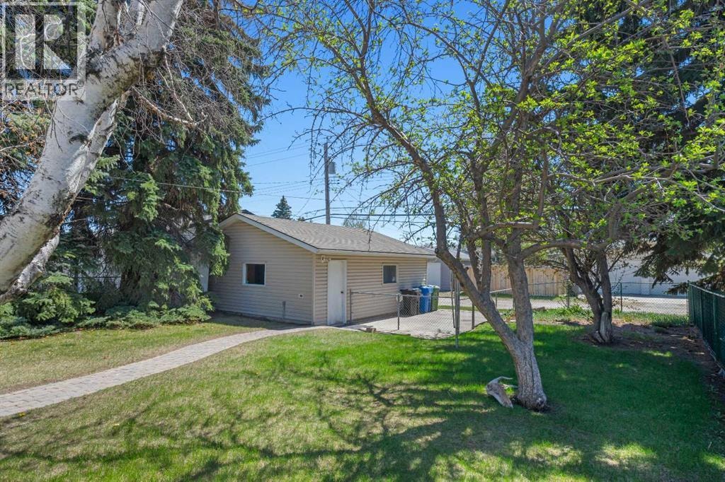 487 Arlington Drive SE — photo 38