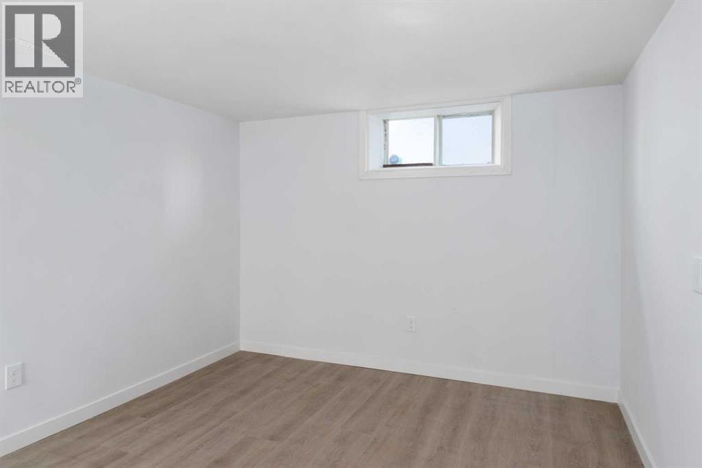 487 Arlington Drive SE — photo 32