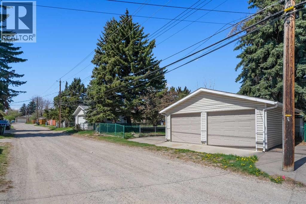 487 Arlington Drive SE — photo 45