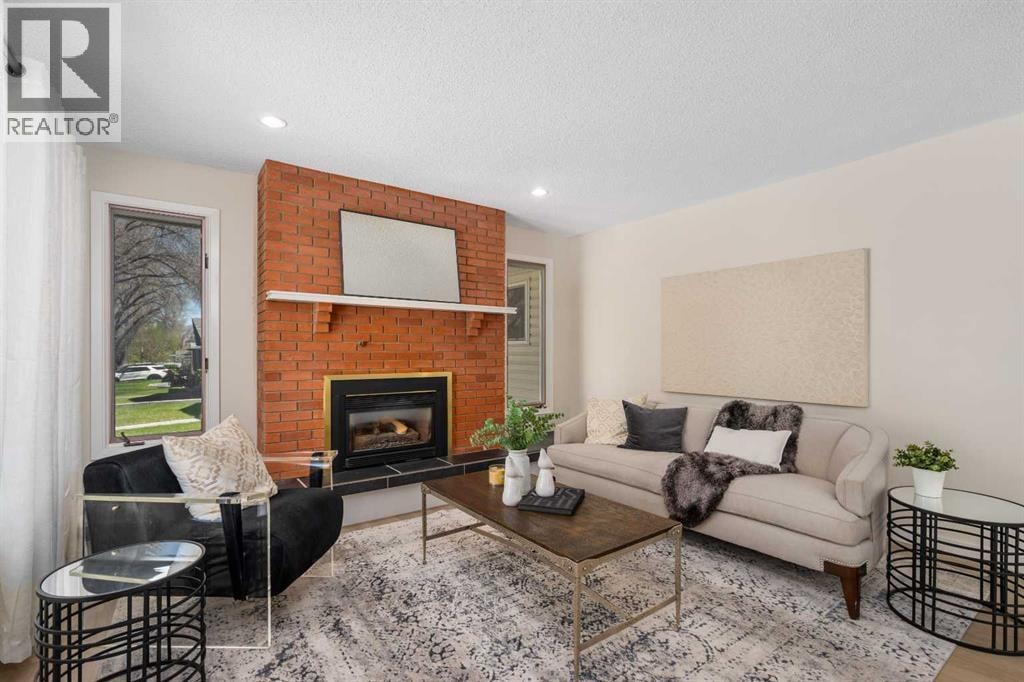 487 Arlington Drive SE — photo 8