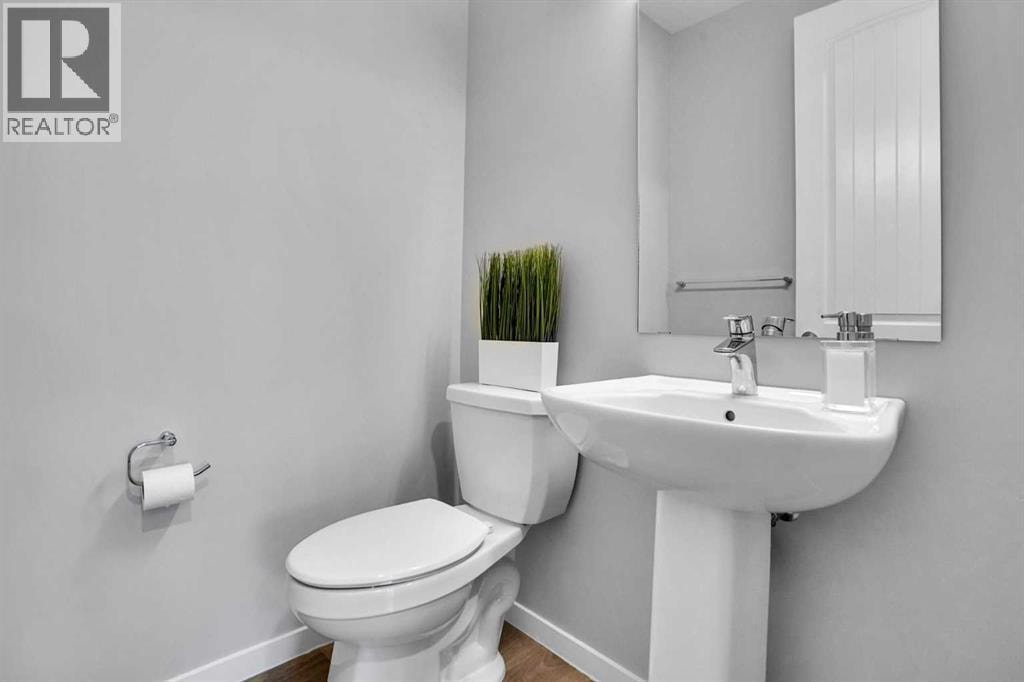 28 Carringsby Avenue NW — photo 17