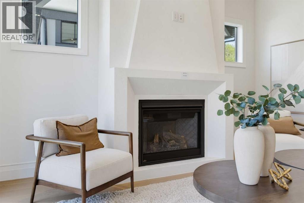 2032 52 Avenue SW — photo 13