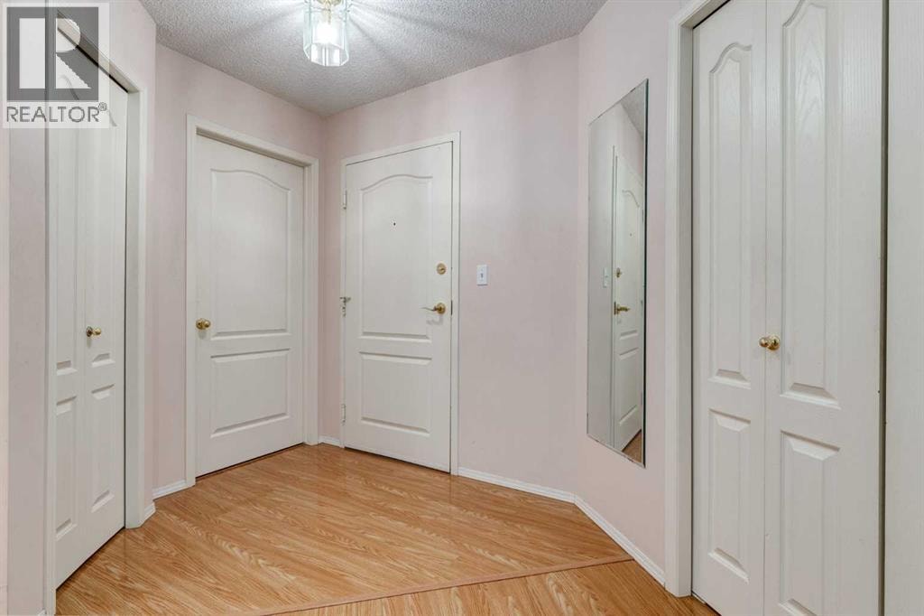 118, 20 SIERRA MORENA Mews SW — photo 3