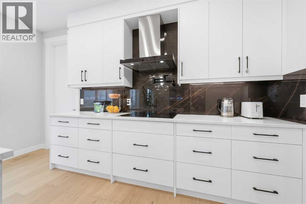 105 Rockhaven Green NW — photo 8