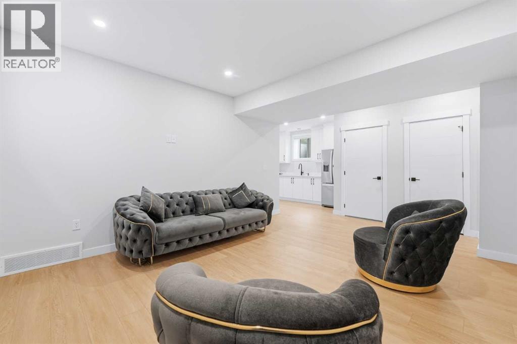 105 Rockhaven Green NW — photo 39