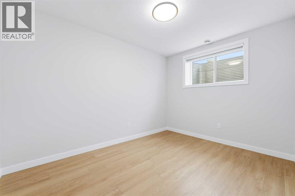 105 Rockhaven Green NW — photo 42