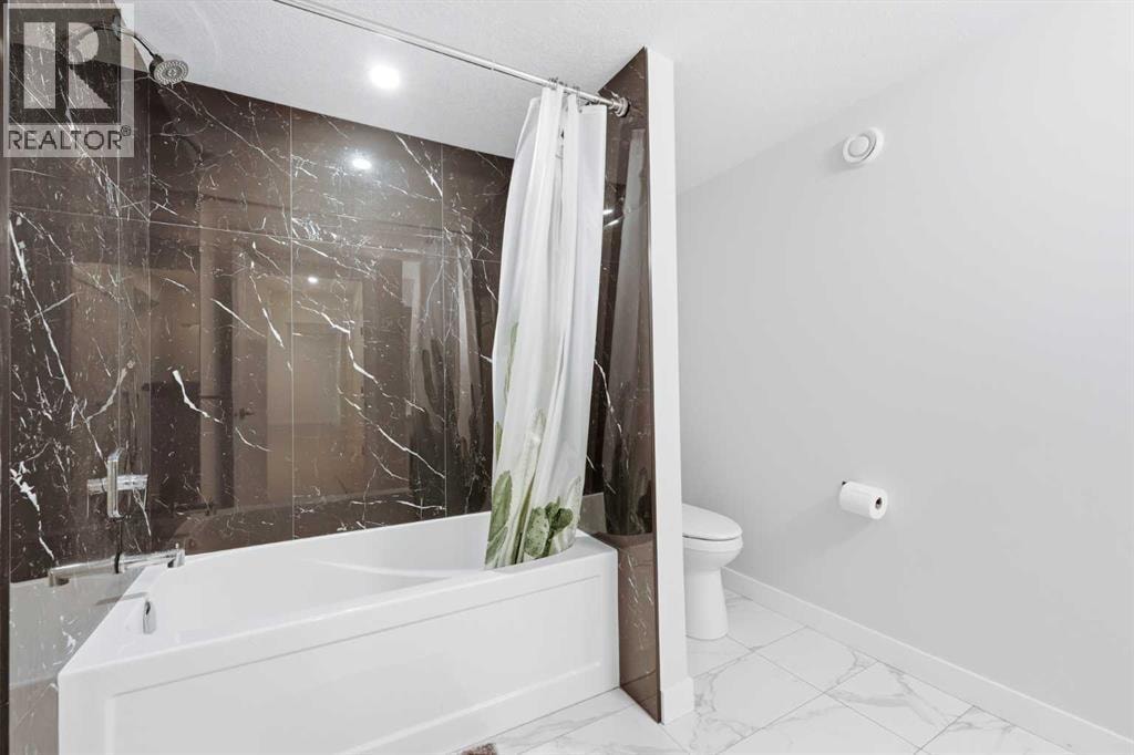 105 Rockhaven Green NW — photo 43