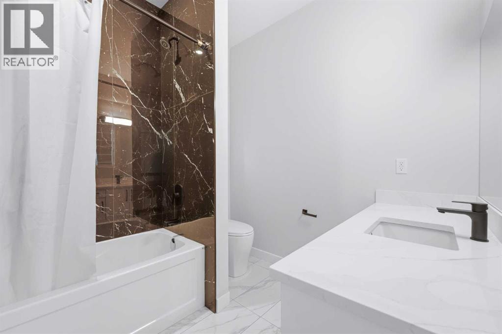 105 Rockhaven Green NW — photo 31