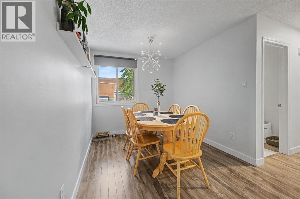 4405 33 Avenue SW — photo 11