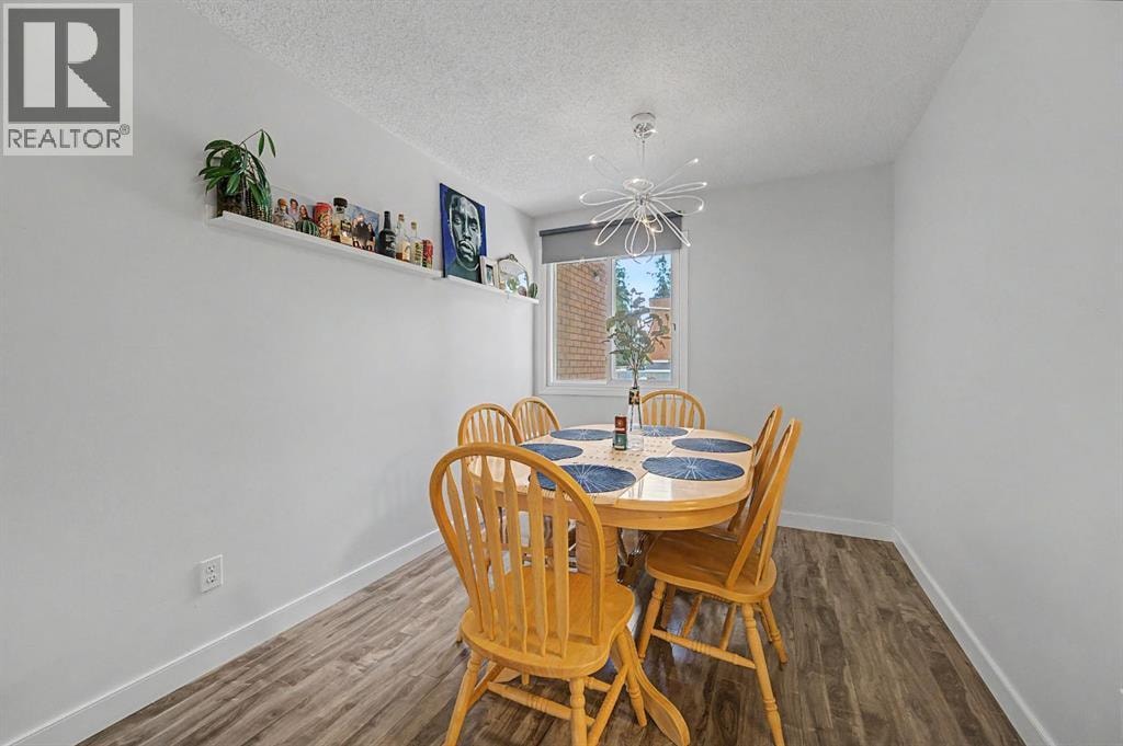 4405 33 Avenue SW — photo 10