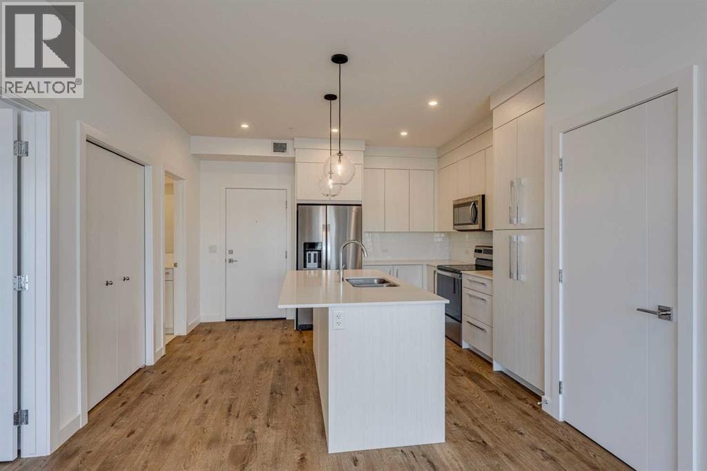 1216, 681 Savanna Boulevard NE — photo 3