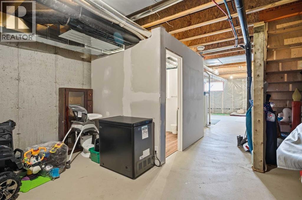 1118 Limit Avenue — photo 29