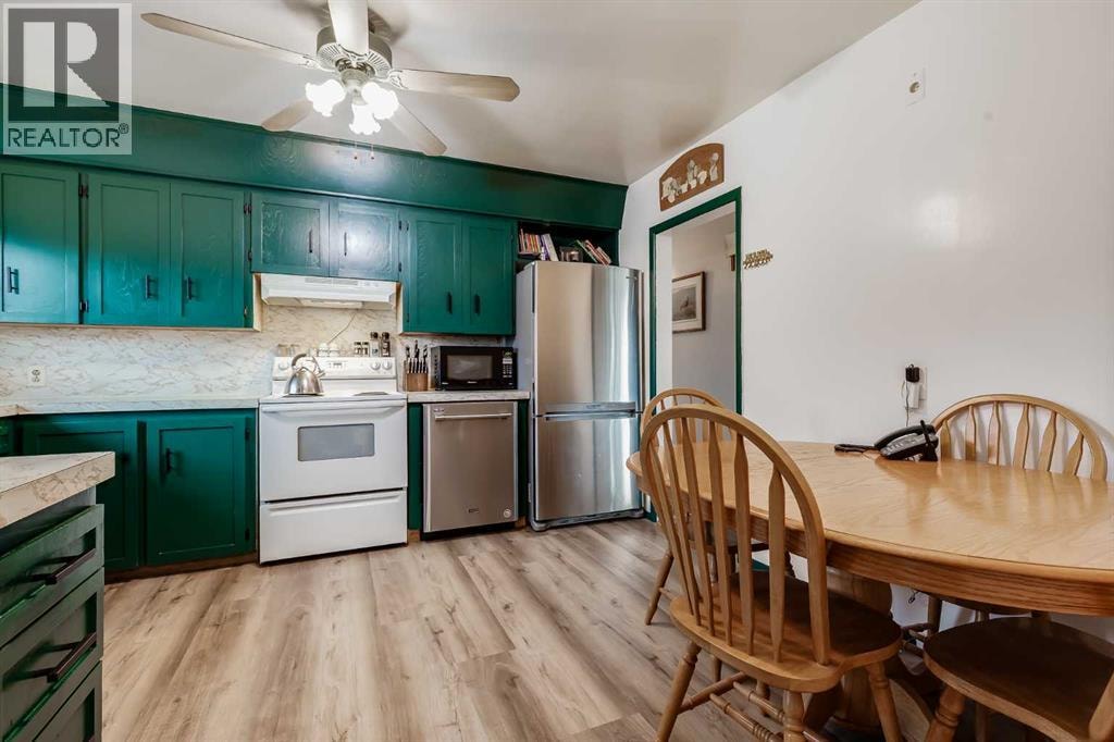 2021 38 Street SE — photo 11
