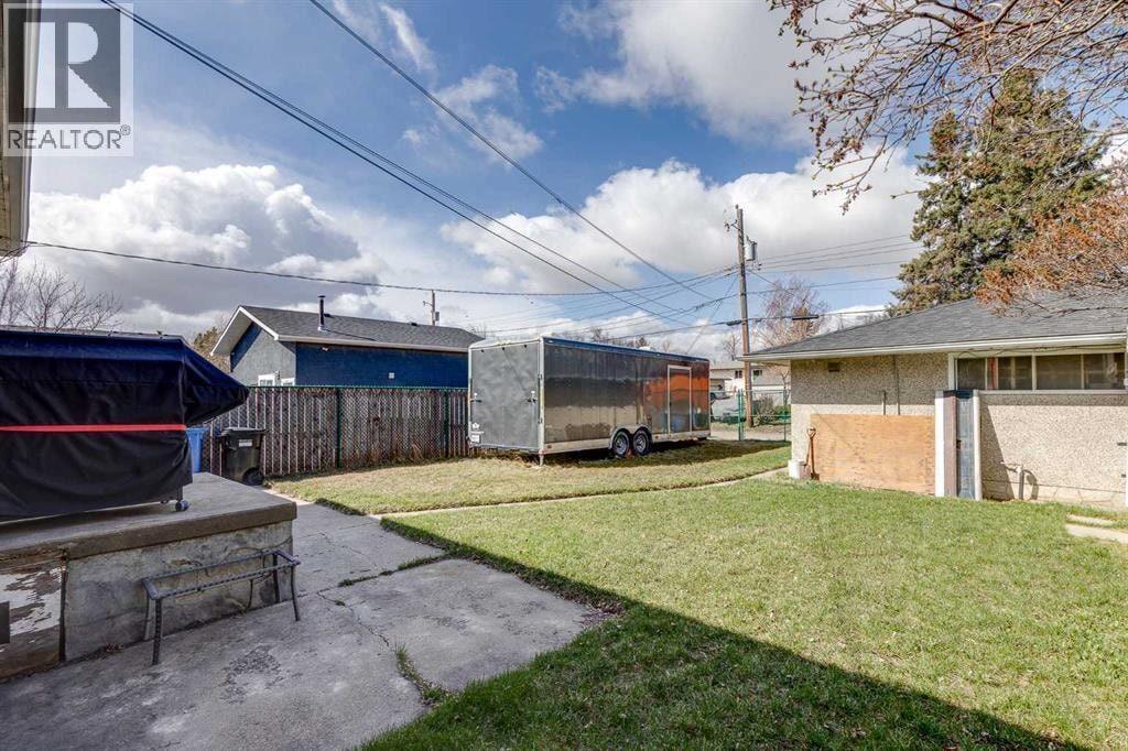 2021 38 Street SE — photo 28