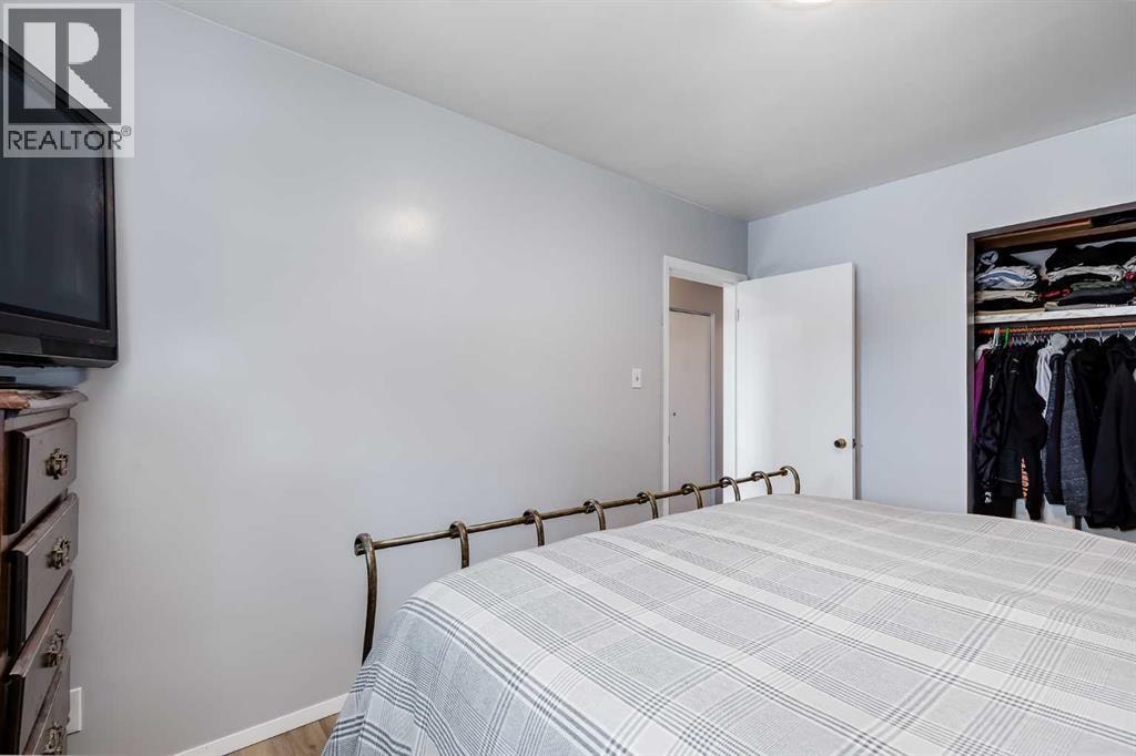 2021 38 Street SE — photo 15