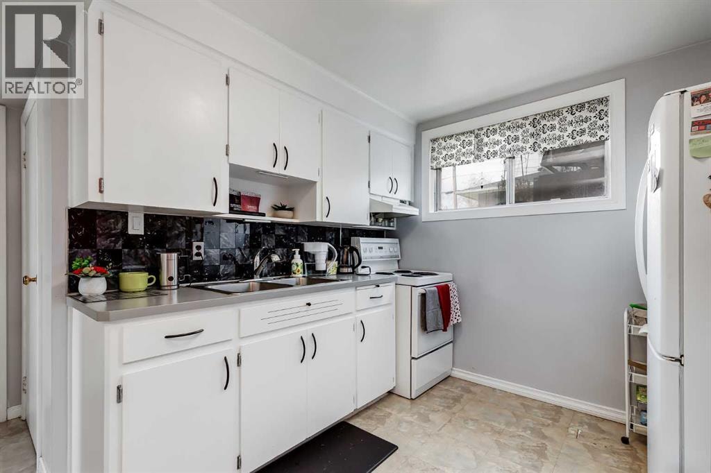 2021 38 Street SE — photo 24