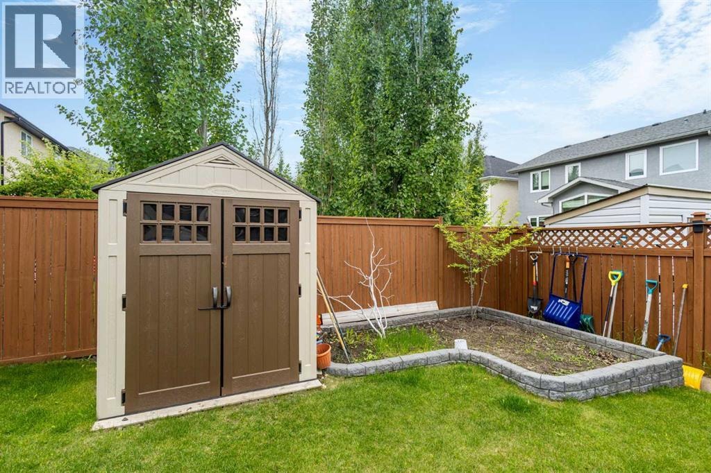 23 Strathlea Crescent SW — photo 46