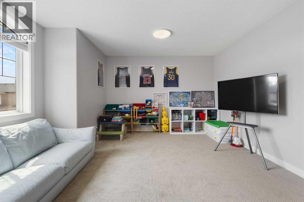 23 Strathlea Crescent SW — photo 24
