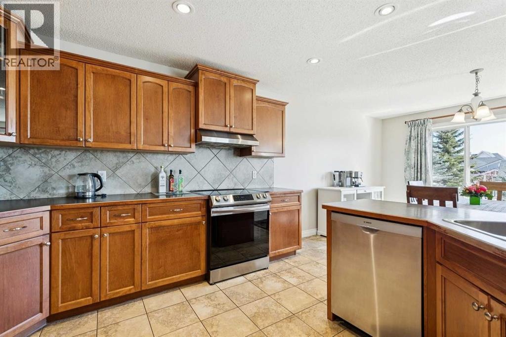 63 Westmount Circle — photo 12